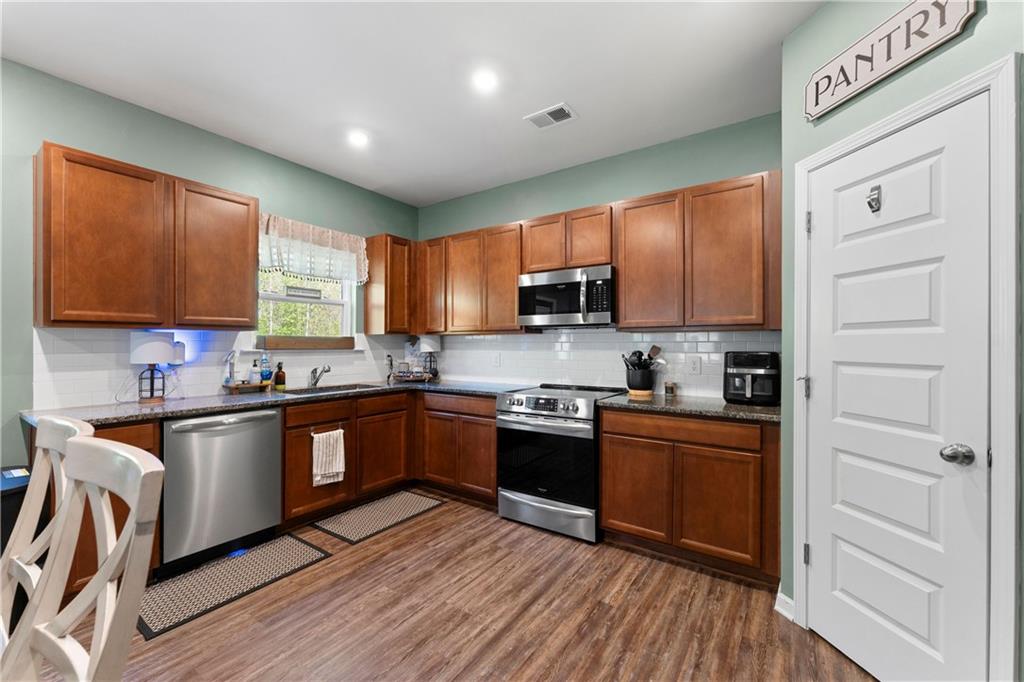 6 Oak Ridge Court Northeast Rome, GA 30165 - Photo 13 of 40