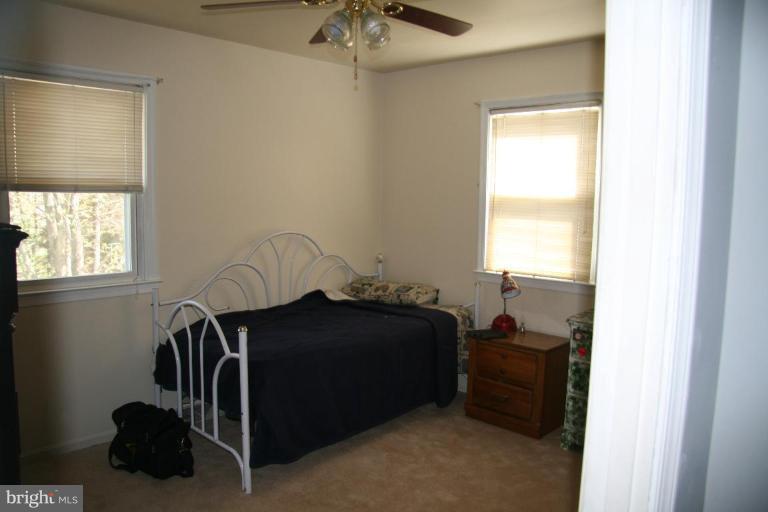 4215 High Ridge Road Haymarket, VA 20169 - Photo 3 of 8 Bedroom #2
