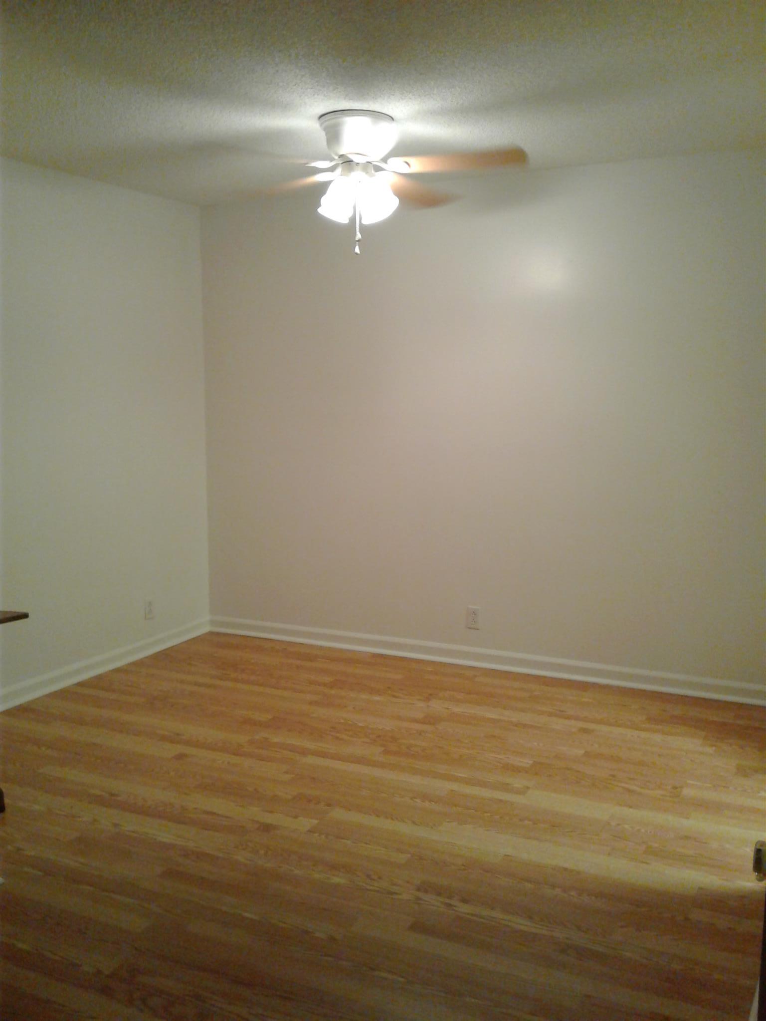 500 Paragon Mills Road Nashville, TN 37211 - Photo 2 of 11 Dining room