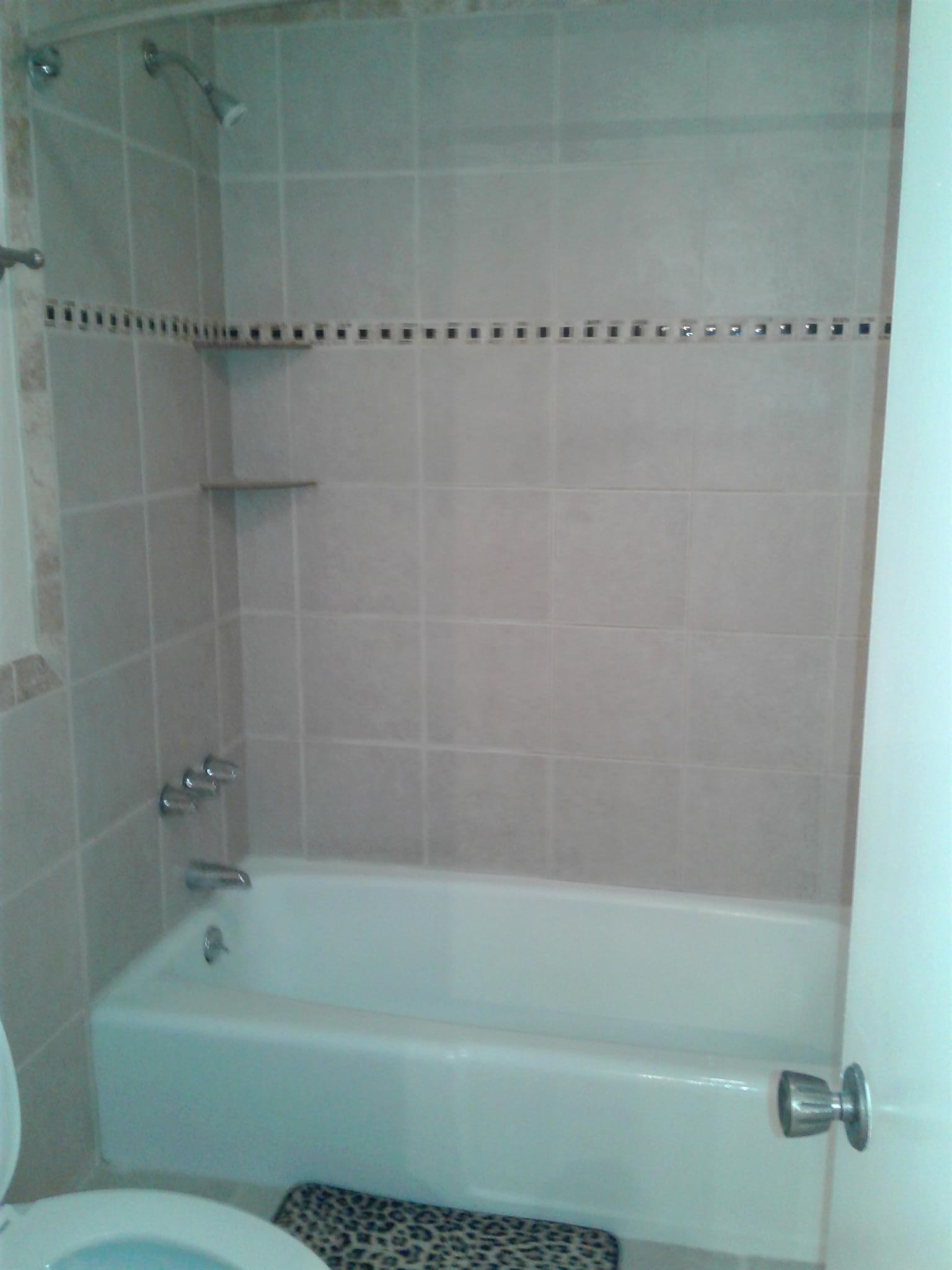 500 Paragon Mills Road Nashville, TN 37211 - Photo 9 of 11 Bathroom