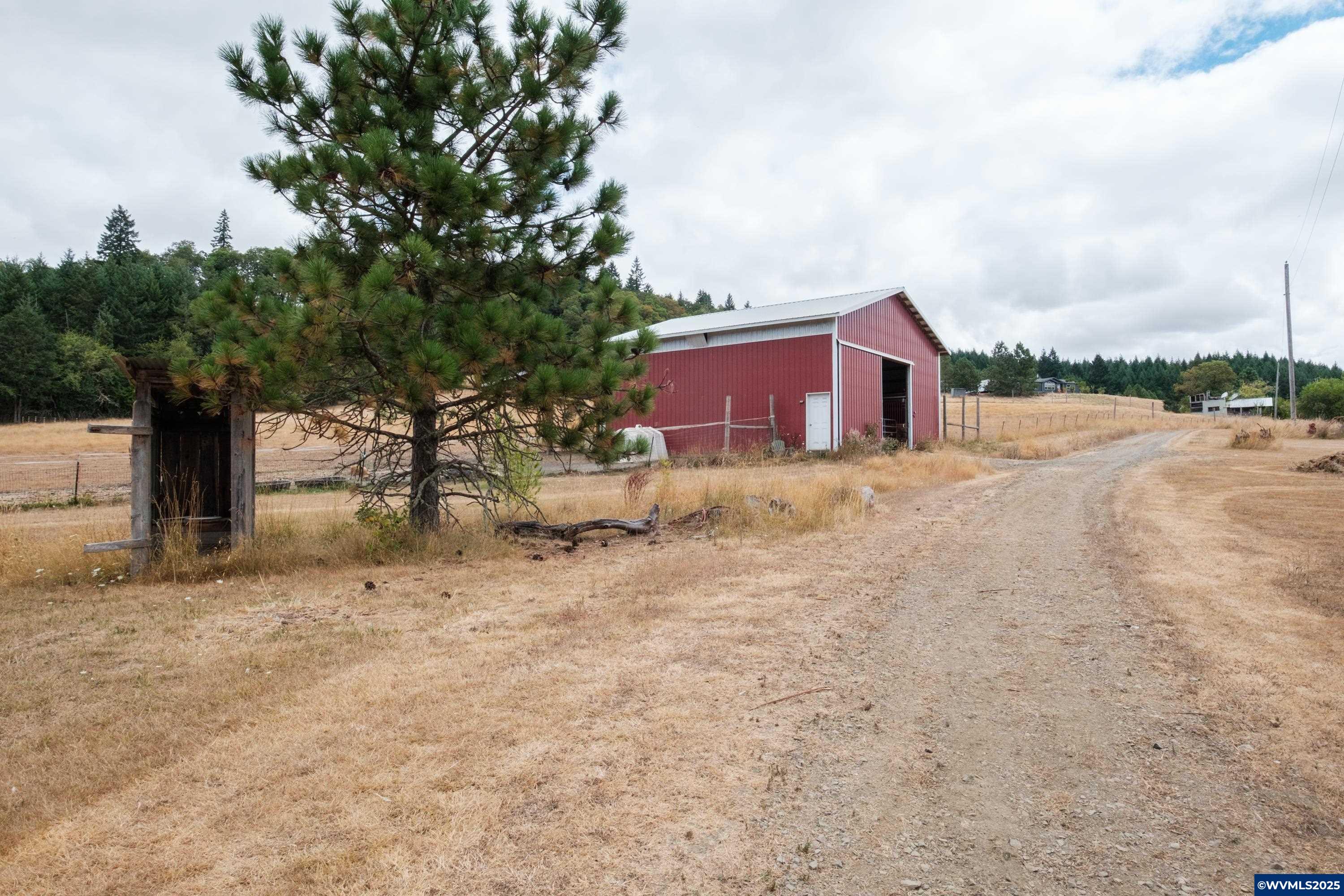 25849 Cherry Creek Road Monroe, OR 97456 - Photo 6 of 37 Gallery Image 6