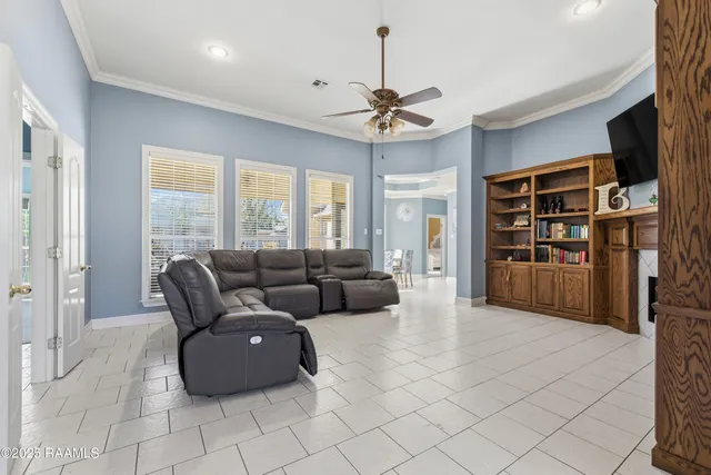 $275,000 | 407 Bon Temps Drive, Lafayette, LA 70506