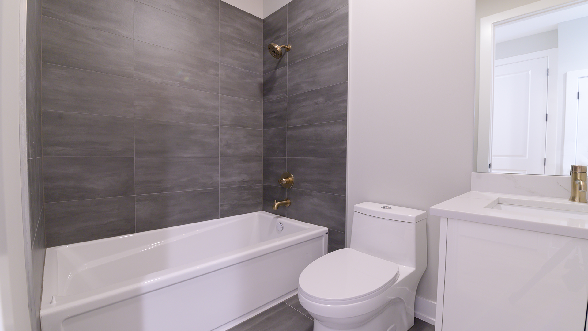 1822 West Rice Street, Unit 2 Chicago, IL 60622 - Photo 18 of 20