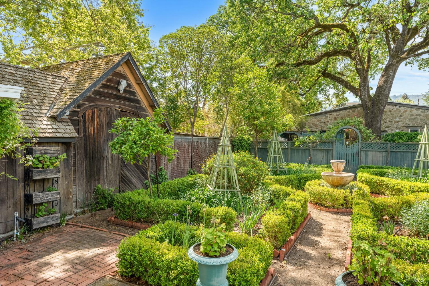 1201 Edwards Street St. Helena, CA 94574 - Photo 29 of 37