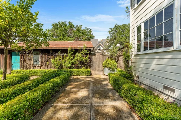 $1,495,000 | 1201 Edwards Street, St. Helena, CA 94574