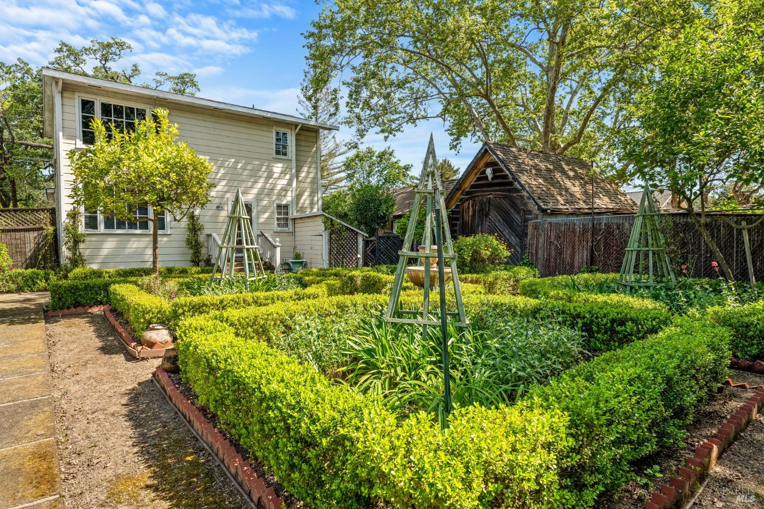 1201 Edwards Street St. Helena, CA 94574 - Photo 35 of 37