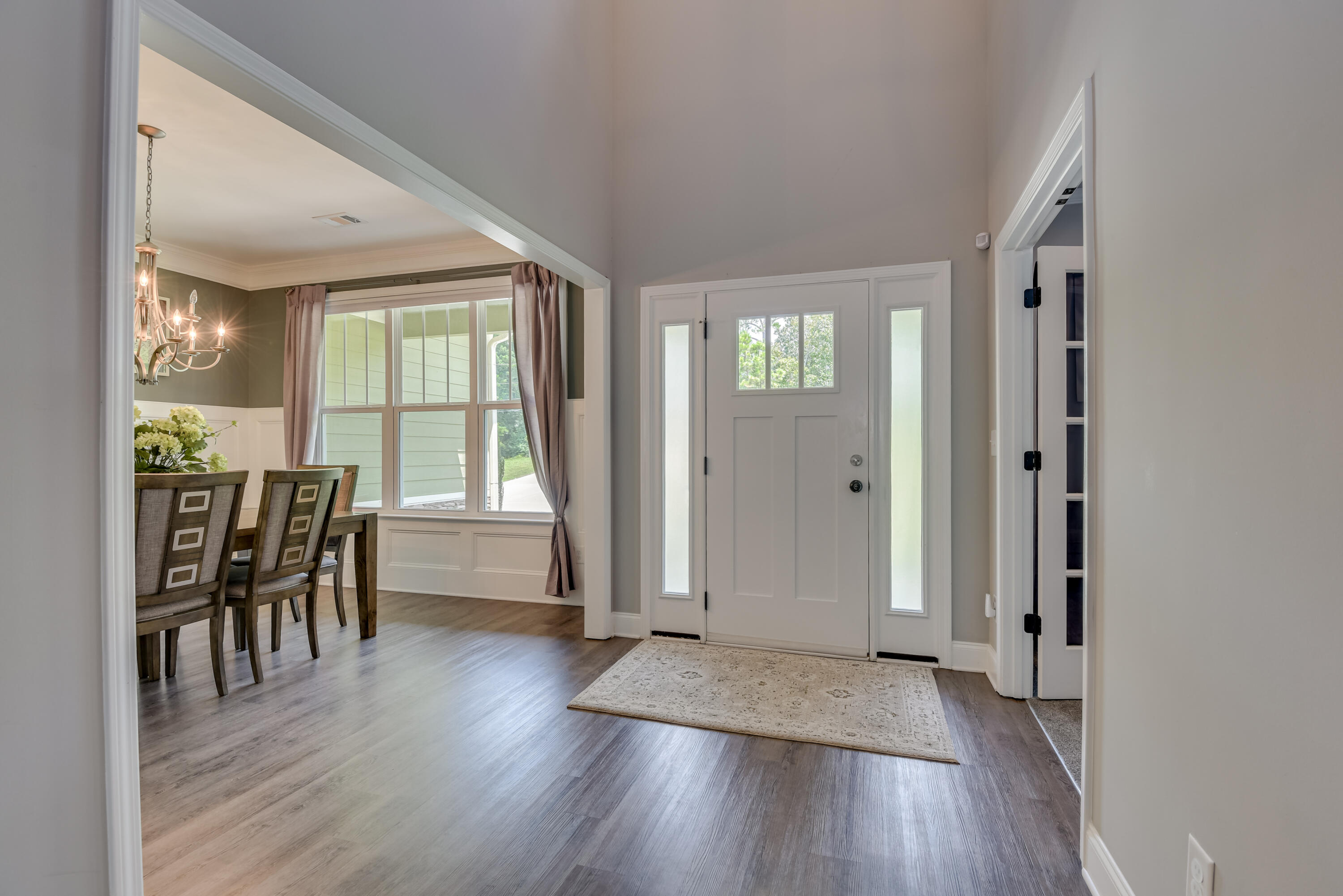3966 Barrett Street Augusta, GA 30909 - Photo 3 of 64 11-111