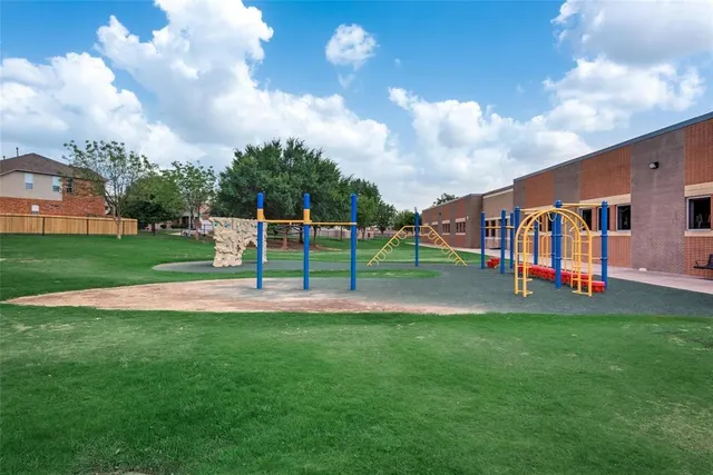 $2,900 | 1620 Secretariat Lane, Irving, TX 75060