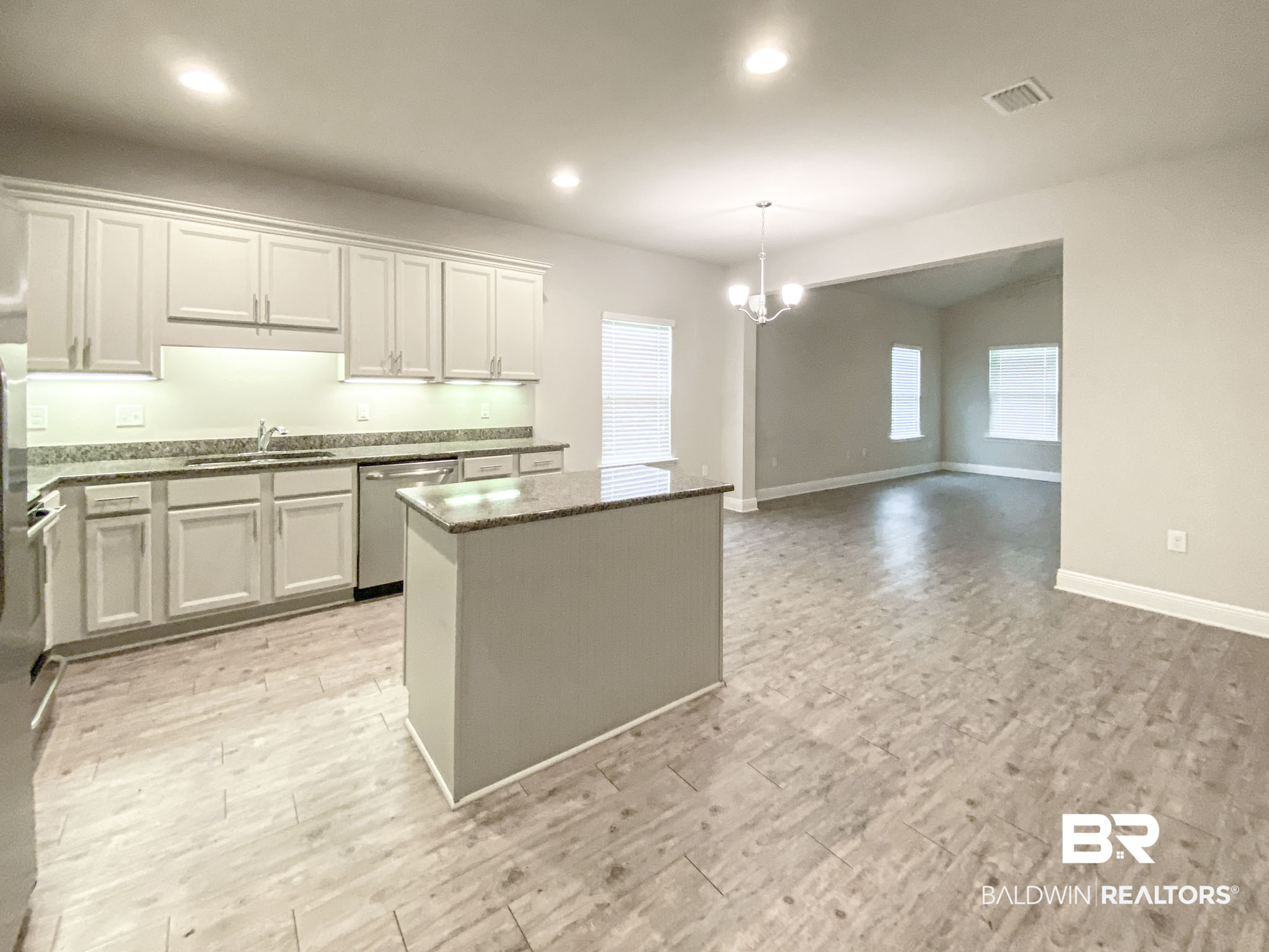 1713 Covington Lane Foley, AL 36535 - Photo 5 of 21 Gallery Image 5