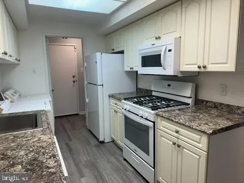 $1,850 | 10204 Prince Place, Unit 3105, Upper Marlboro, MD 20774