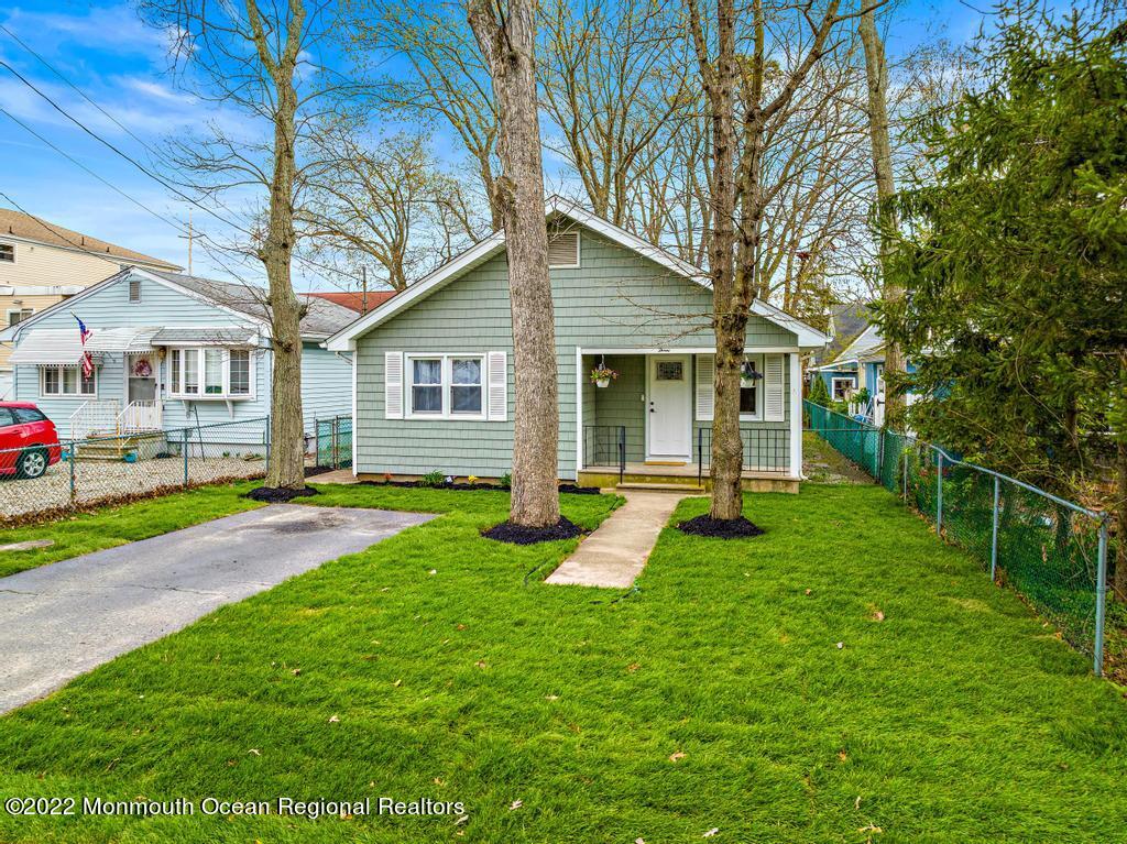 3 George Road Toms River, NJ 08753 - Photo 4 of 24 a view of a house with a yard patio and sitting area