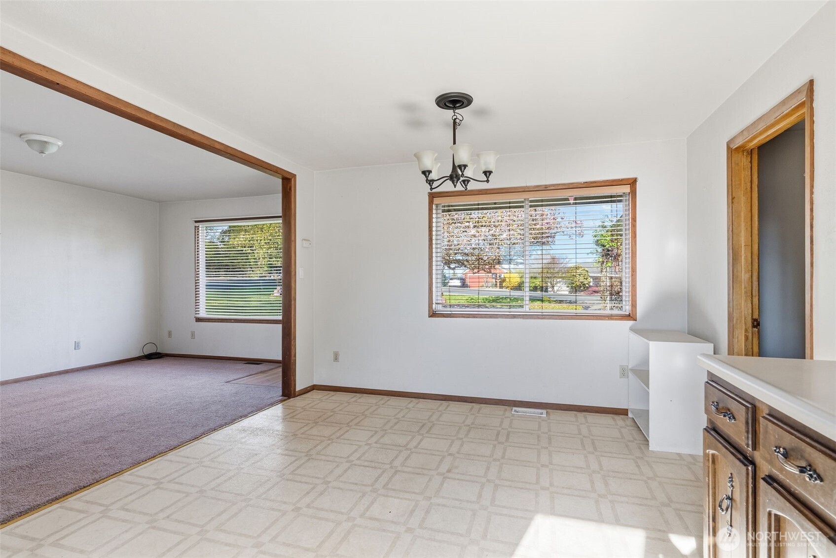 3323 Columbia Heights Road Longview, WA 98632 - Photo 17 of 25 Gallery Image 17