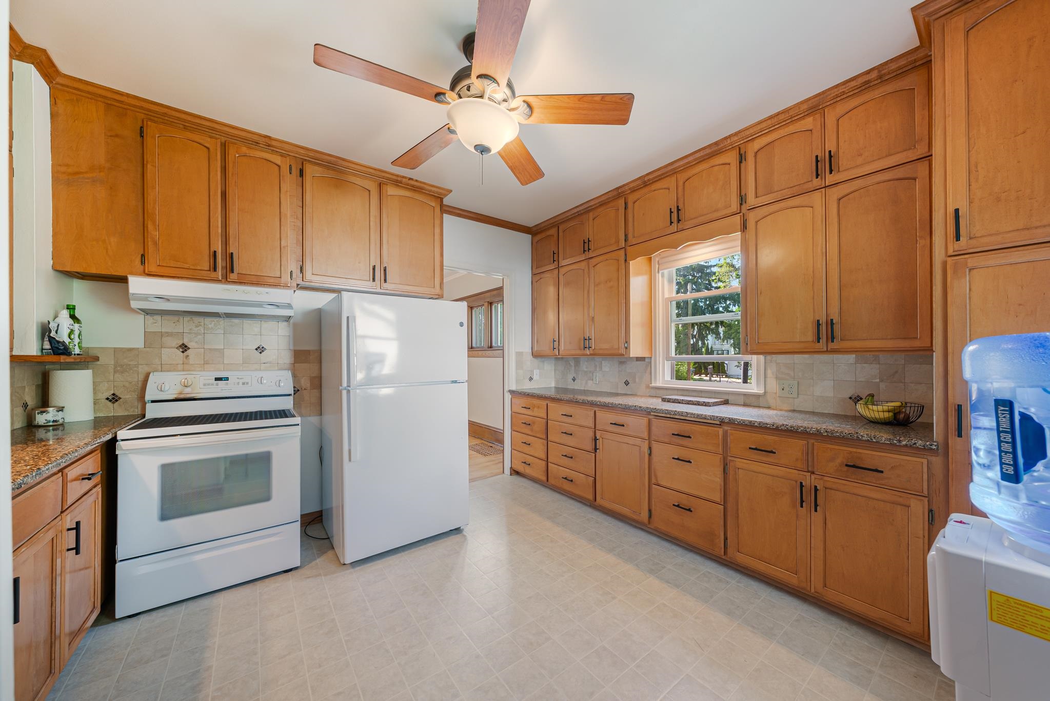 110 East Randall Street Appleton, WI 54911 - Photo 4 of 36