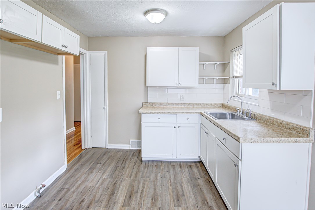 4134 Bayard Road Cleveland, OH 44121 - Photo 11 of 34 Gallery Image 11