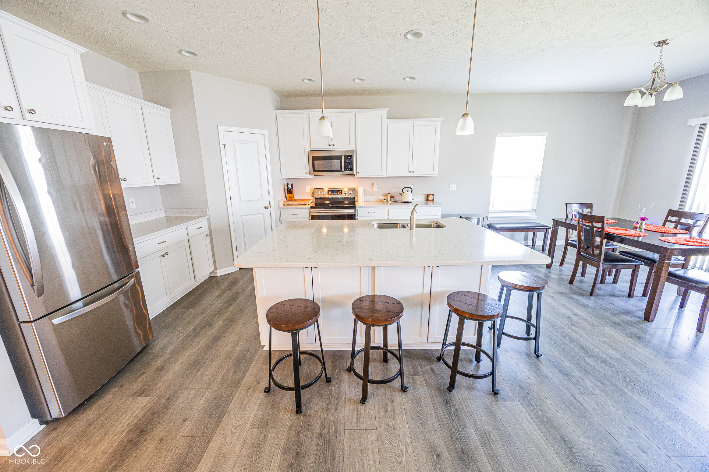 8822 Rowling Way Indianapolis, IN 46239 - Photo 7 of 44