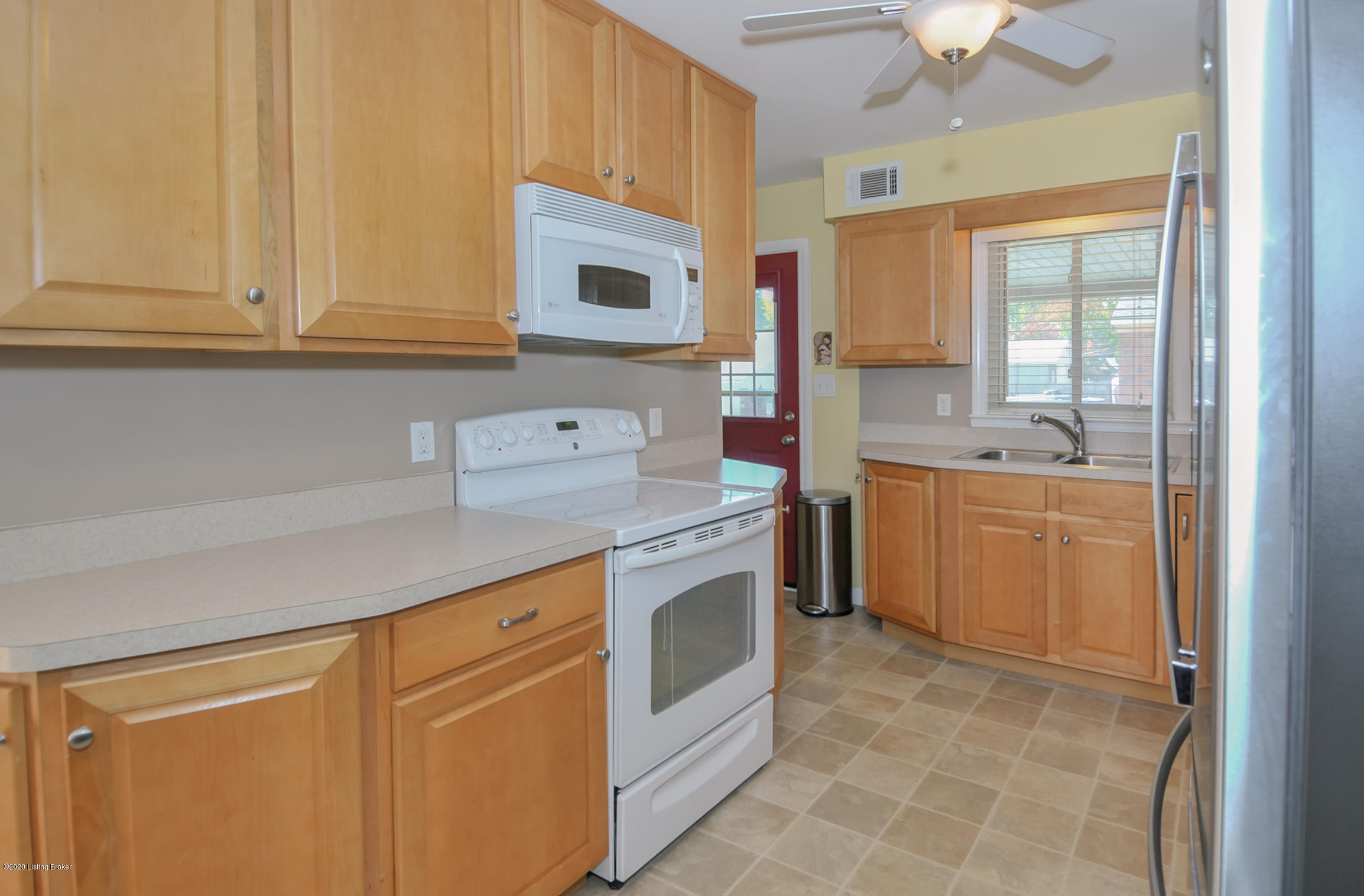 2914 Sheldon Road Louisville, KY 40218 - Photo 12 of 38 12-2914SheldonRd