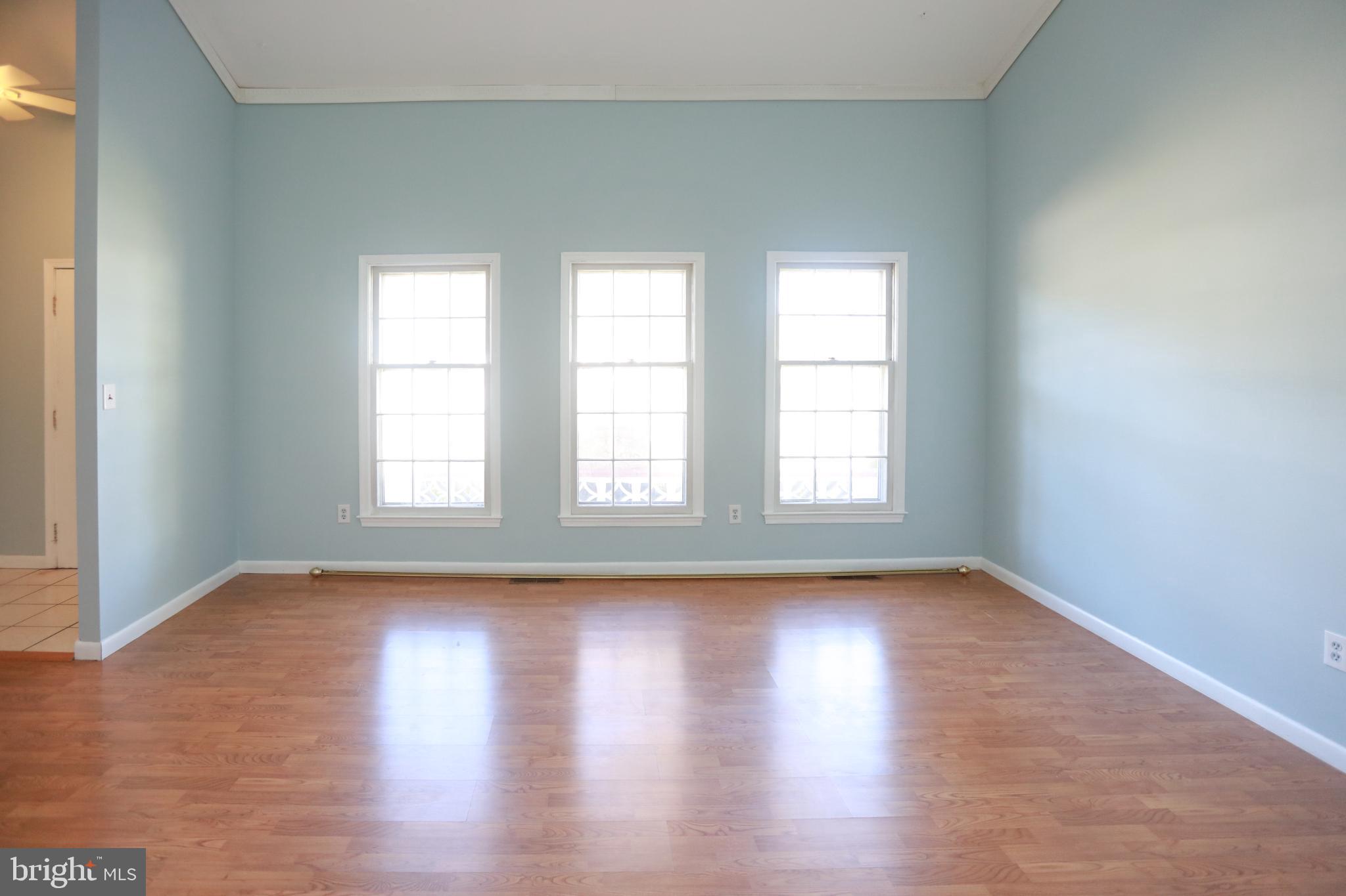 9107 Kilbride Road Baltimore, MD 21236 - Photo 5 of 19