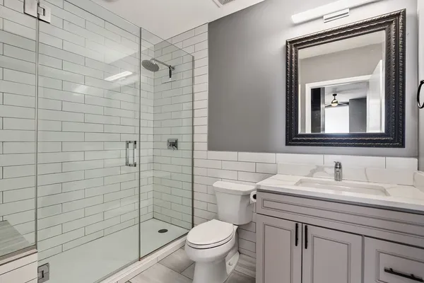 $460,000 | 233 East 13th Street, Unit 1910, Chicago, IL 60605