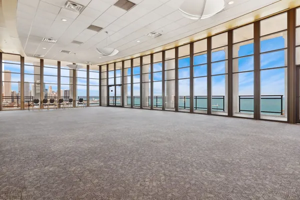 $460,000 | 233 East 13th Street, Unit 1910, Chicago, IL 60605