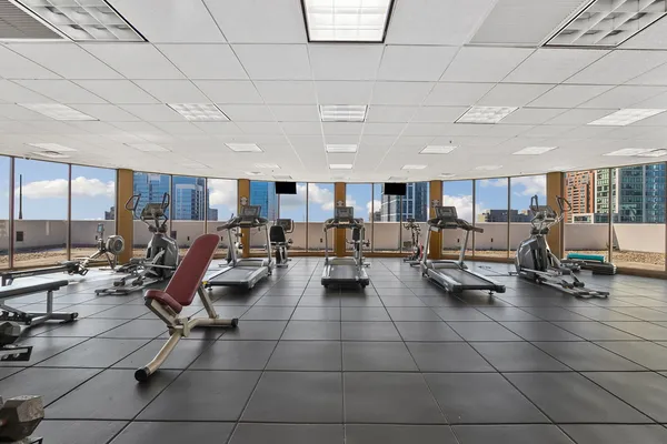 $460,000 | 233 East 13th Street, Unit 1910, Chicago, IL 60605