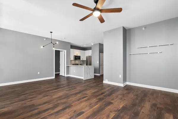 $460,000 | 233 East 13th Street, Unit 1910, Chicago, IL 60605