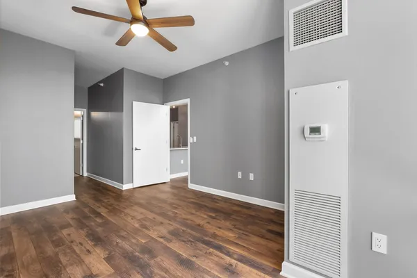 $460,000 | 233 East 13th Street, Unit 1910, Chicago, IL 60605
