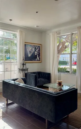 $2,300 | 1502 Jefferson Avenue, Unit 108, Miami Beach, FL 33139