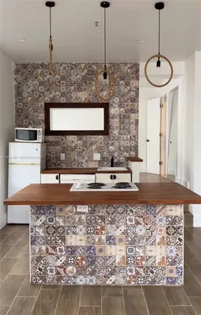 $2,300 | 1502 Jefferson Avenue, Unit 108, Miami Beach, FL 33139