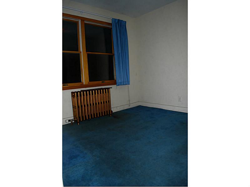 2924 Fernwald Road Pittsburgh, PA 15217 - Photo 14 of 16 Bedroom.