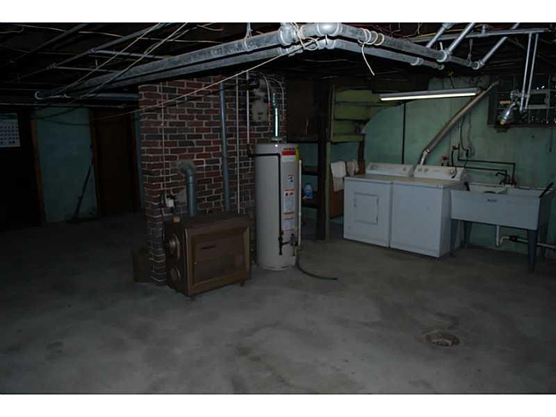 2924 Fernwald Road Pittsburgh, PA 15217 - Photo 16 of 16 Basement/Game Room. Clean, high ceilings.
