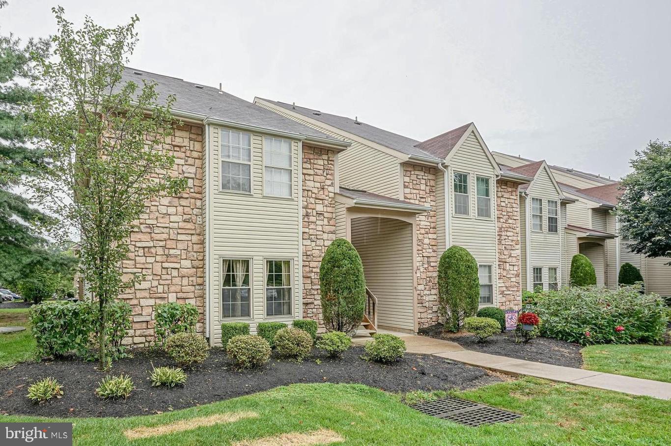 194 Tavistock Road Cherry Hill, NJ 08034 - Photo 3 of 30