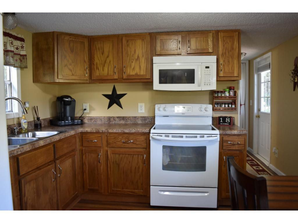 Beautiful Oak Cabinets