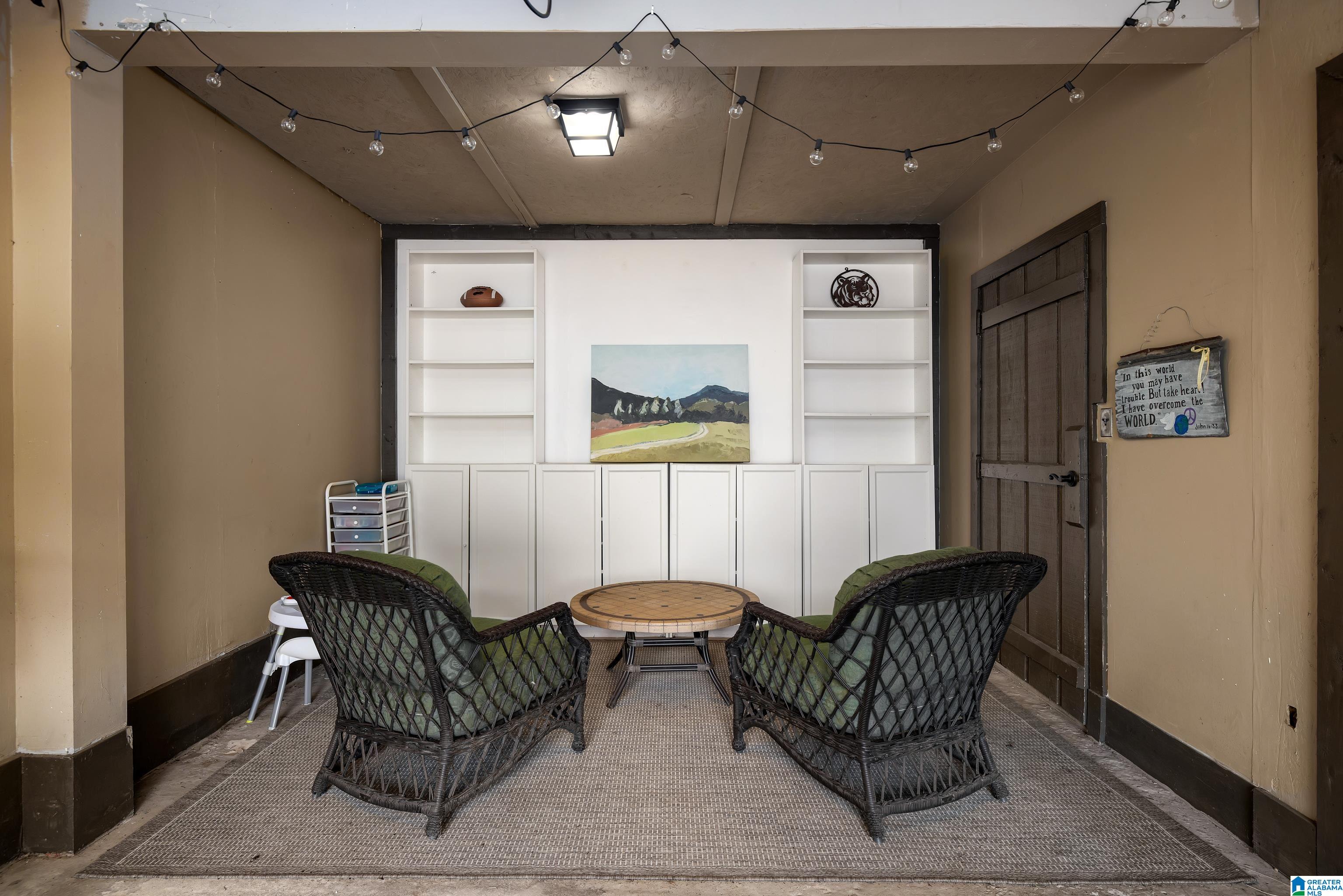 909 Broadway Street Birmingham, AL 35209 - Photo 34 of 42
