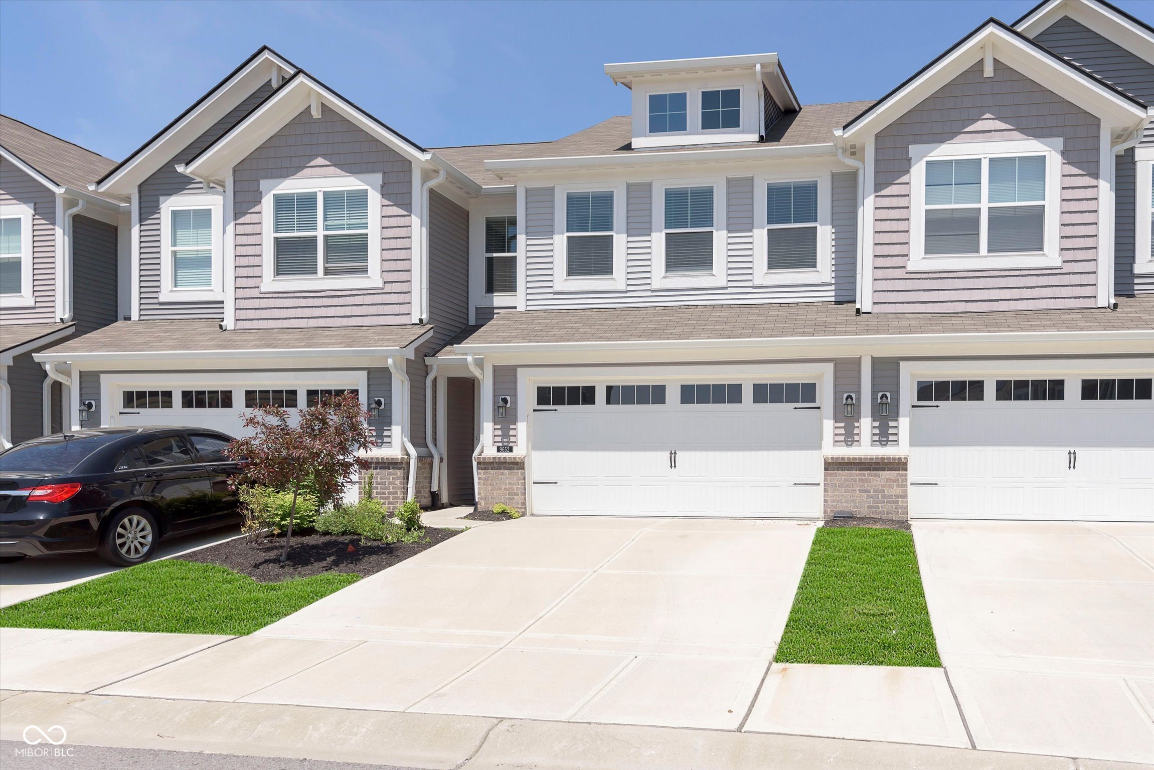 9652 Beckett Street Avon, IN 46123 - Photo 2 of 28