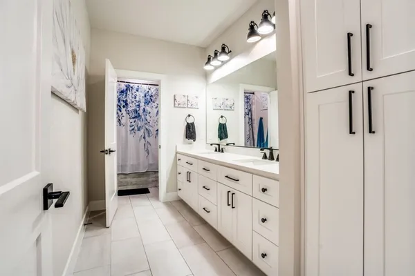 $1,149,999 | 6677 County Road 619, Farmersville, TX 75442