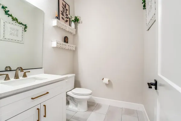 $1,149,999 | 6677 County Road 619, Farmersville, TX 75442