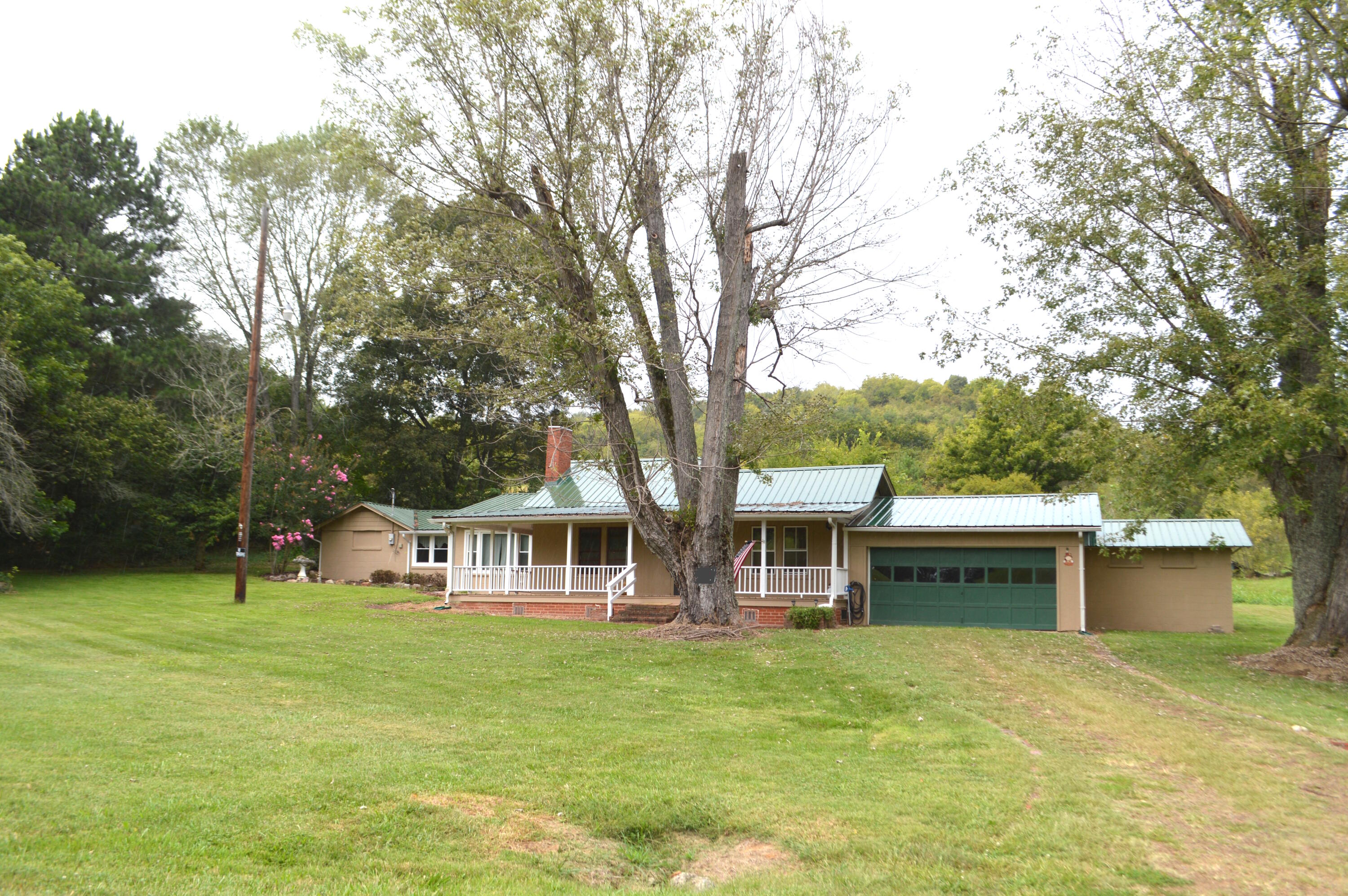 4710 Little Chuckey Road Mosheim, TN 37818 - Photo 5 of 33 DSC_0111