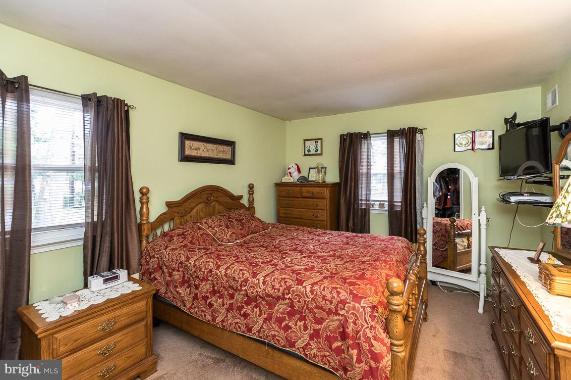 1142 Harvard Road Waldorf, MD 20602 - Photo 11 of 30 Bedroom