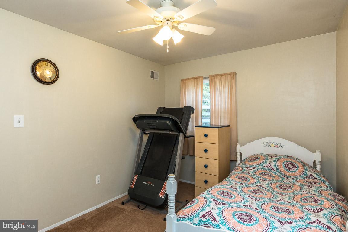 1142 Harvard Road Waldorf, MD 20602 - Photo 13 of 30 Bedroom