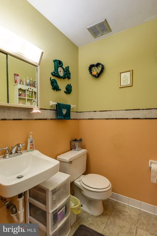 1142 Harvard Road Waldorf, MD 20602 - Photo 16 of 30 Bath