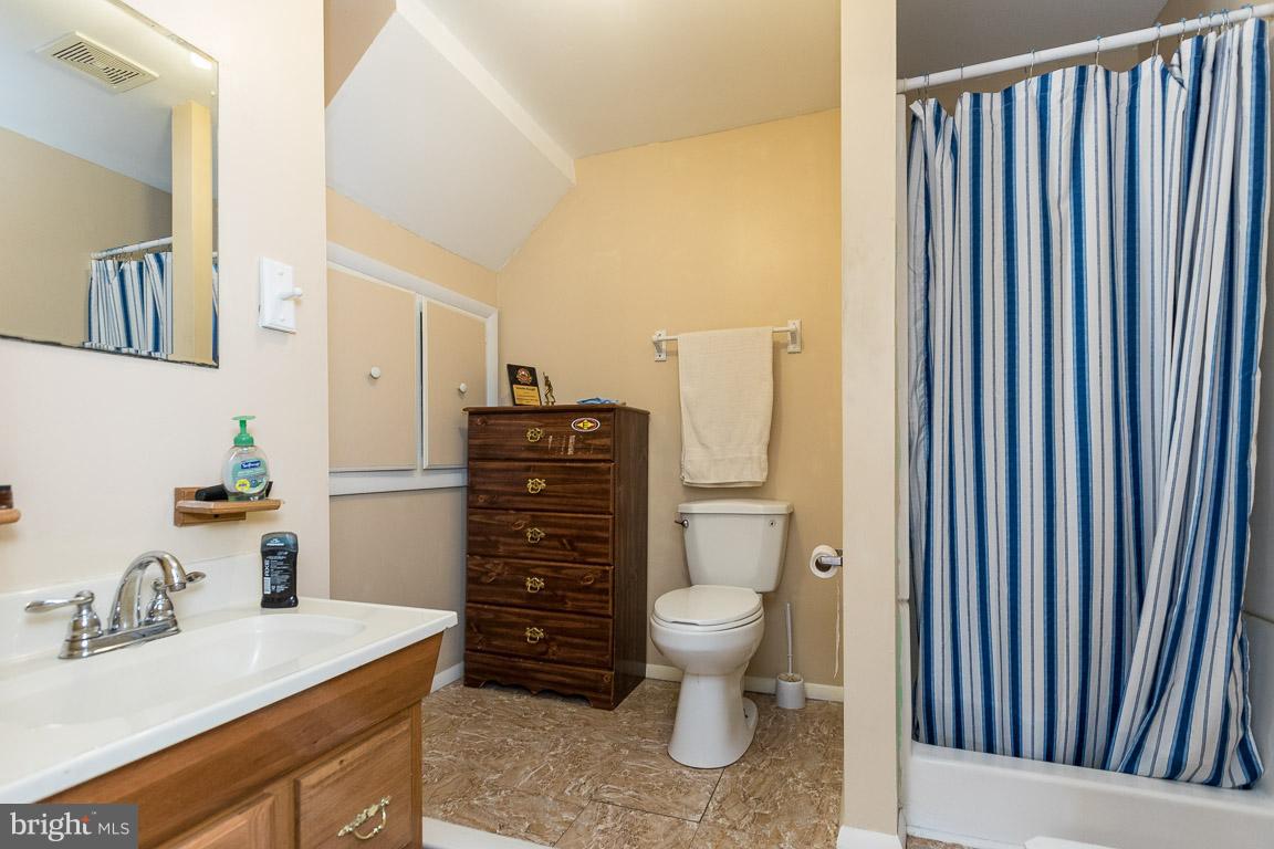 1142 Harvard Road Waldorf, MD 20602 - Photo 21 of 30 Bath