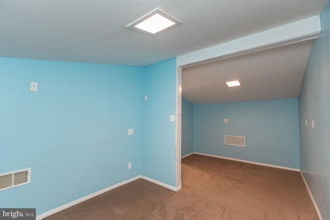 1142 Harvard Road Waldorf, MD 20602 - Photo 23 of 30 Finished 3rd Level