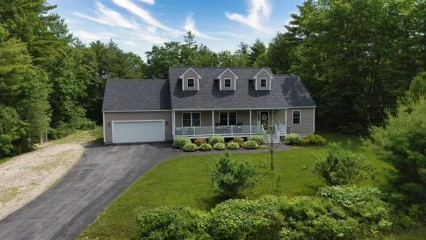 $569,000 | 137 Pemigewasset Drive, Conway, NH 03813