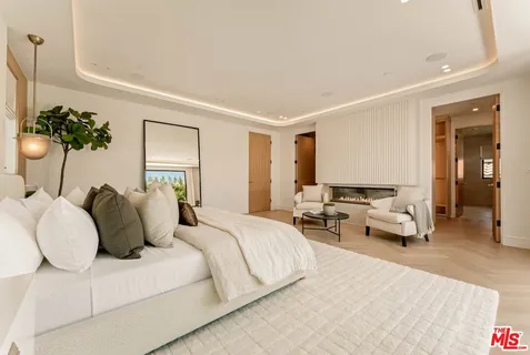 $3,899,000 | 4630 Saloma Avenue, Sherman Oaks, CA 91403