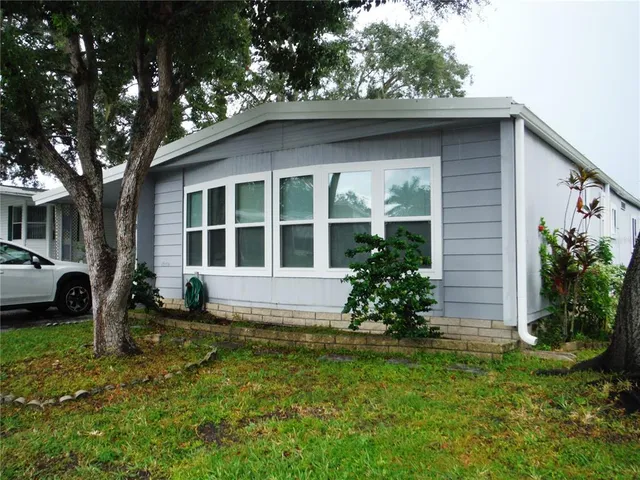 $169,000 | 139 Forest Lane, Unit 12, Safety Harbor, FL 34695
