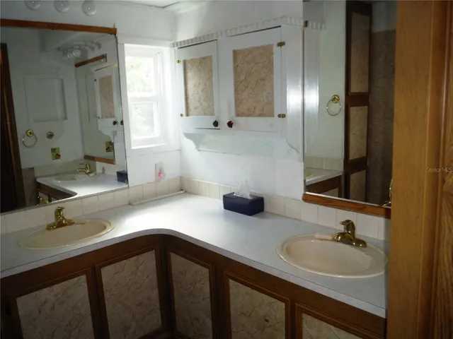 $169,000 | 139 Forest Lane, Unit 12, Safety Harbor, FL 34695