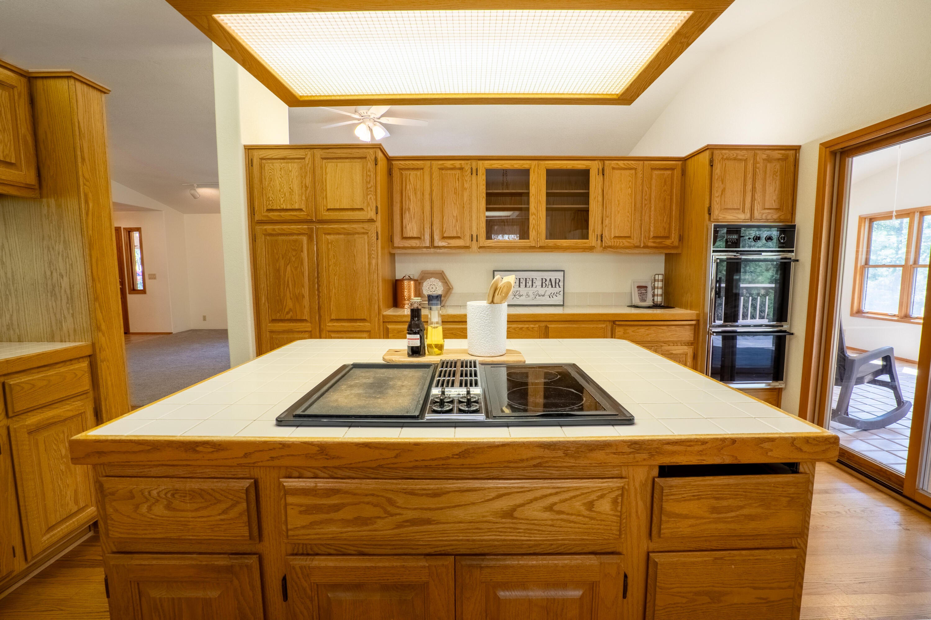 841 Peco Road Grants Pass, OR 97526 - Photo 8 of 44 DSC01151-HDR