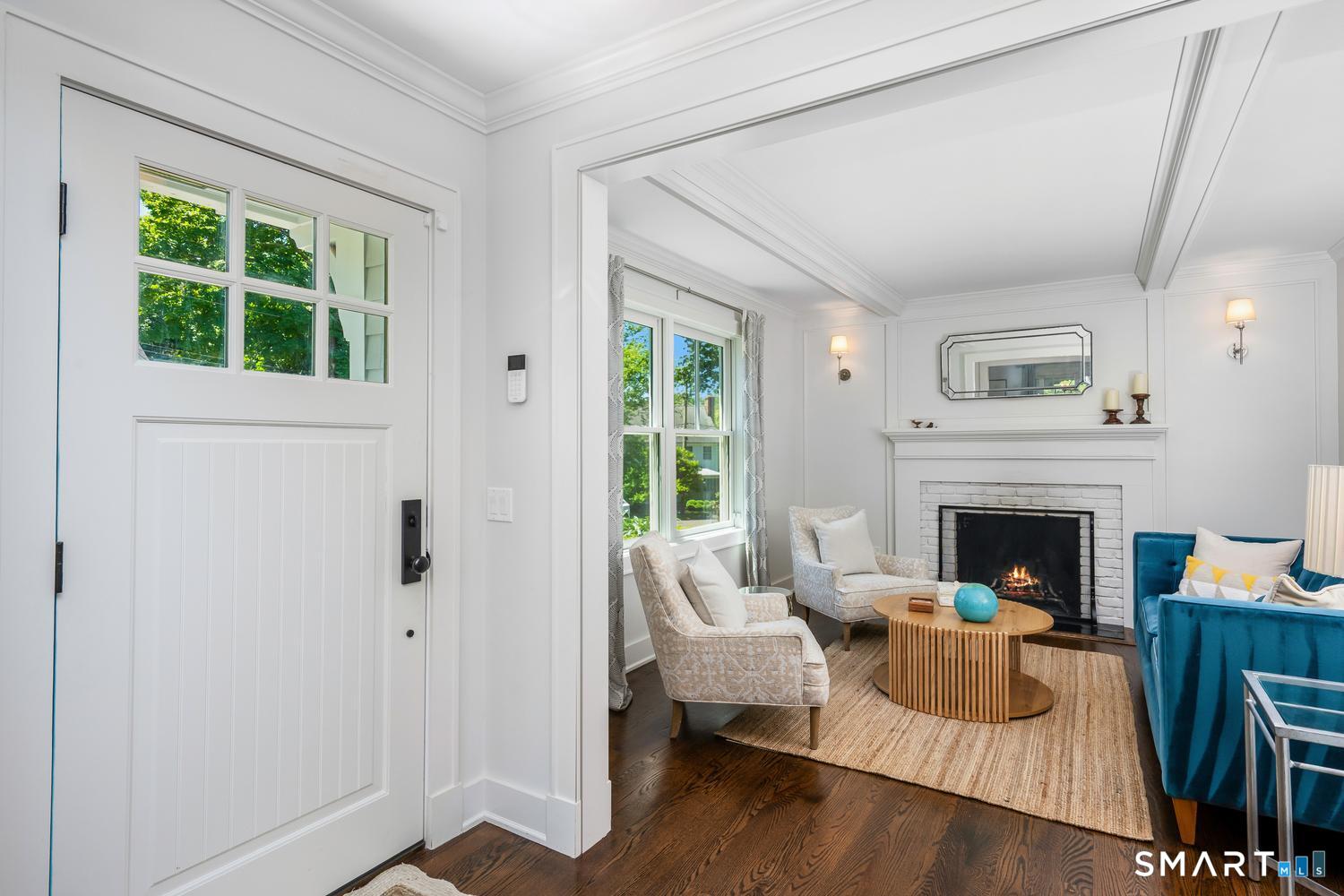 20 Walmsley Road Darien, CT 06820 - Photo 4 of 34