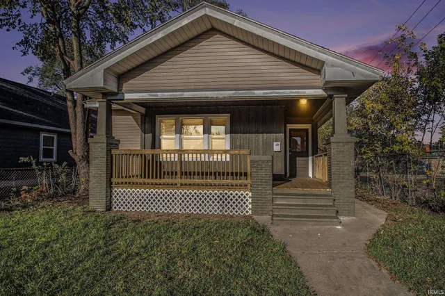 $164,000 | 611 Blaine Avenue, South Bend, IN 46628