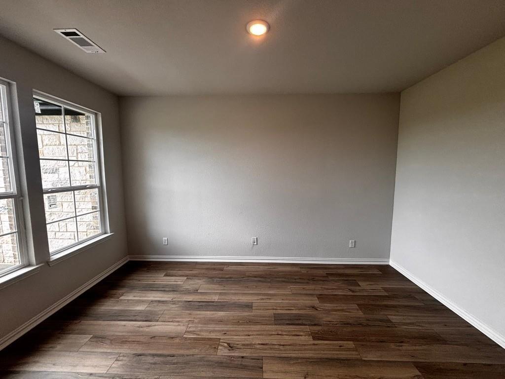 140 Hillview Trail Decatur, TX 76234 - Photo 3 of 16